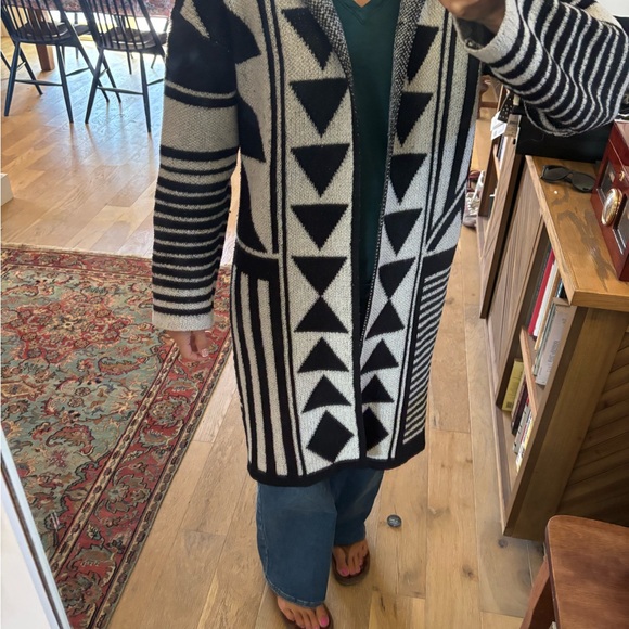 Hooded long sweater - Picture 1 of 6